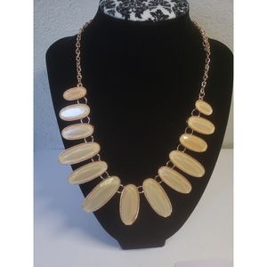 Ellen Tracy Womens beige necklace with earrings